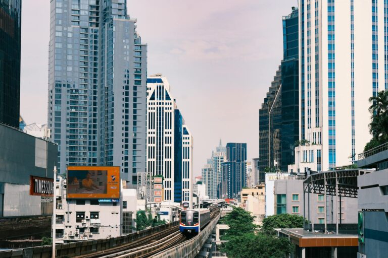 Mixing Business and Pleasure: The Best After-Hours Spots in Bangkok for Portable Professionals